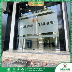 Dán Decal Cát Mờ Làm Bảng Hiệu Văn Phòng Giá Rẻ Tại TPHCM [col span__sm=