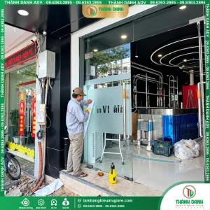 Dán Decal Cát Mờ Làm Bảng Hiệu Văn Phòng Giá Rẻ Tại TPHCM