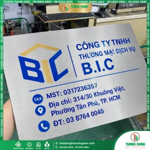 Bảng Tên Inox Bóng Dập Nổi Bình Tân Công Ty Thương Mại BIC