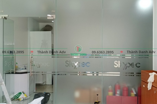 Mẫu cắt chữ decal văn phòng đẹp nhất hiện nay