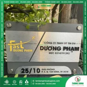Bảng Tên Công Ty Inox Bạc Xước Chữ Nổi Mica Cháo In UV Công Ty Dương Phạm