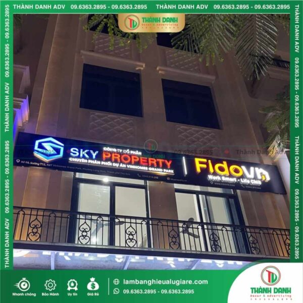 Đặc điểm nổi bật của bảng hiệu LED nền Alu chữ nổi Mica hông Formex