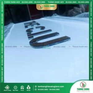 Những lỗi thường gặp khi làm bảng tên bảng vẫy 3D chữ nổi Mica LED trắng