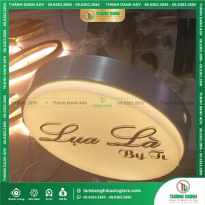 Những lỗi thường gặp khi làm bảng vẫy 3D Mica LED hút nổi