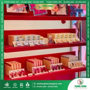 Thi Công Nội Thất Kệ Trưng Bày Sản Phẩm Store Mỹ Phẩm Fwee Agit Việt Nam