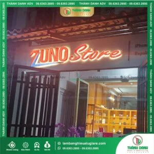 Ưu điểm bảng hiệu LED chữ nổi Mica hông Inox sáng chân sơn tĩnh điện nền Alu Zuno Store