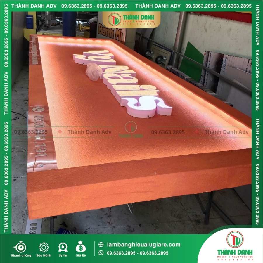 Ưu điểm của bảng hiệu Cemboard Sơn Gai trong quảng bá