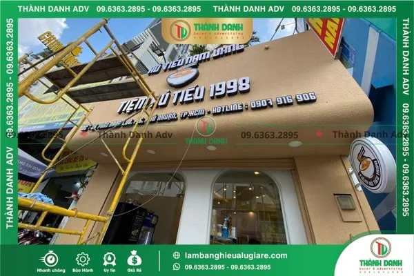 Chất Liệu Cemboard Sơn Gai Là Gì? Làm Bảng Hiệu Cemboard Sơn Gai Giá Rẻ