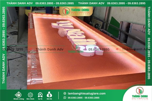 Chất Liệu Cemboard Sơn Gai Là Gì?