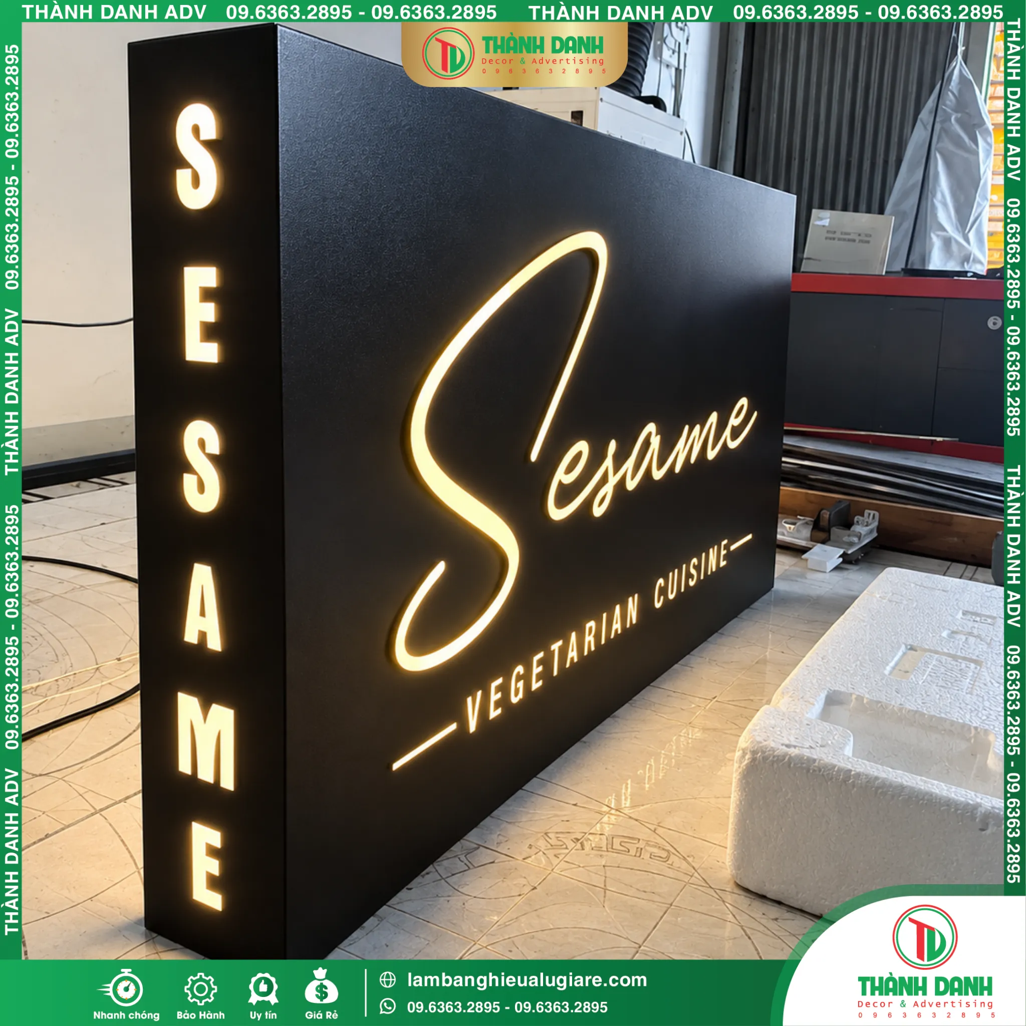 Hộp đèn gỉ sét giá rẻ tại TP HCM