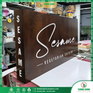 Hộp đèn gỉ sét giá rẻ tại TP HCM