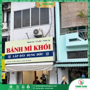 Làm Bảng Alu Dán Decal Tiệm Bánh Mì Quận Phú Nhuận